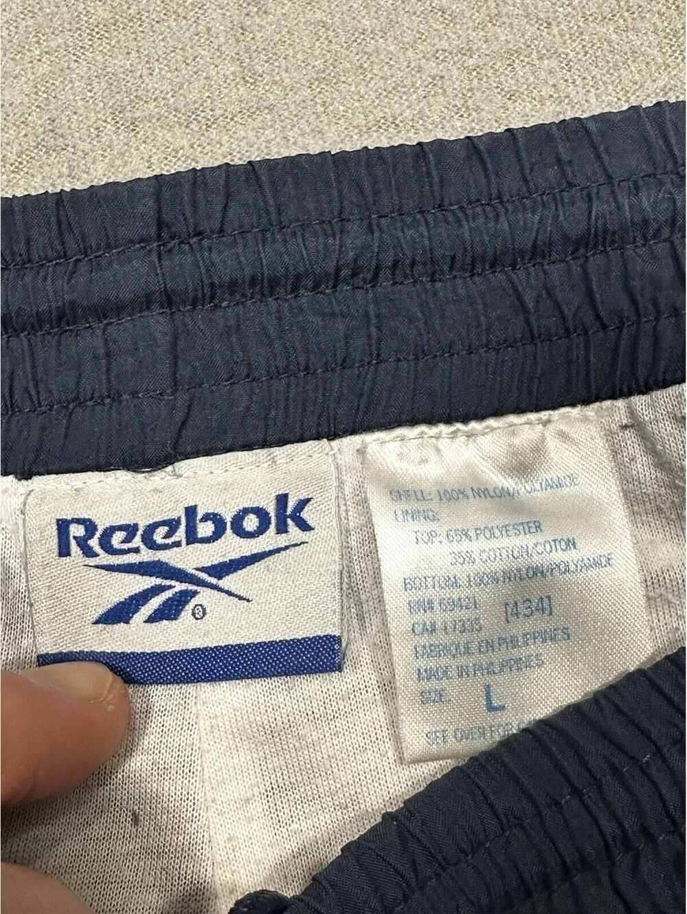 Vintage Reebok Track Pants Mens Large Navy Nylon Joggers Y2K Windbreaker